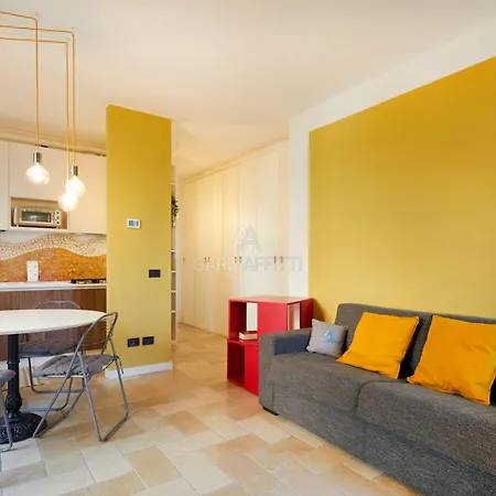 Aureliano Apartment - Solarium Lake View And Pool Apartment *