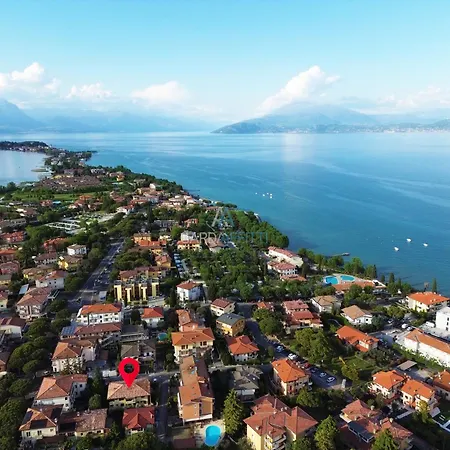 Aureliano Apartment - Solarium Lake View And Pool Apartment *